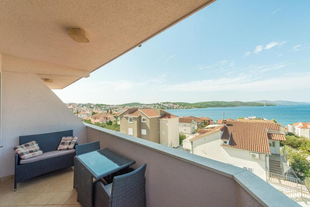 Apartments Ivana-Mira Okrug Gornji Exterior foto